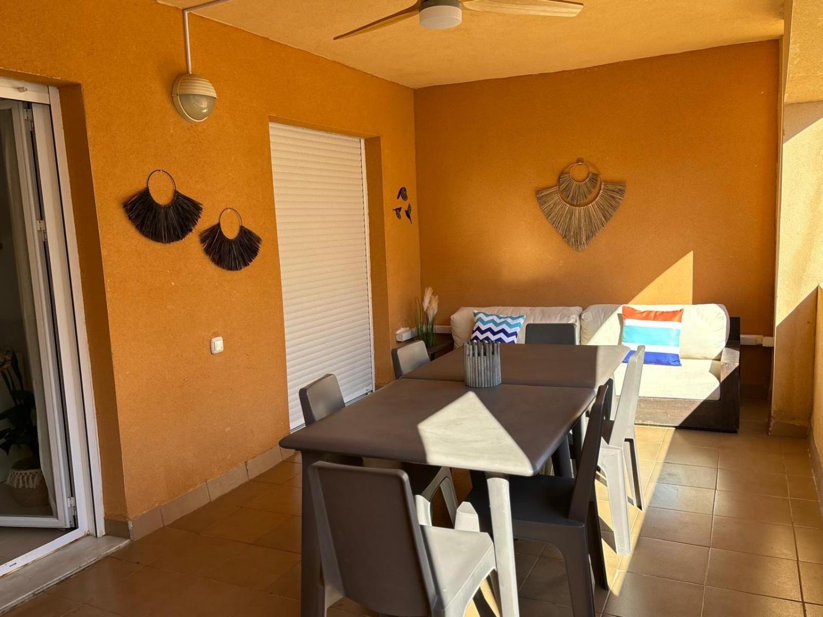 Bajo Con Jardin A Pie De Playa Y Piscina Comunitaria Con Jacuzzi Apartman Playas de Vera Kültér fotó