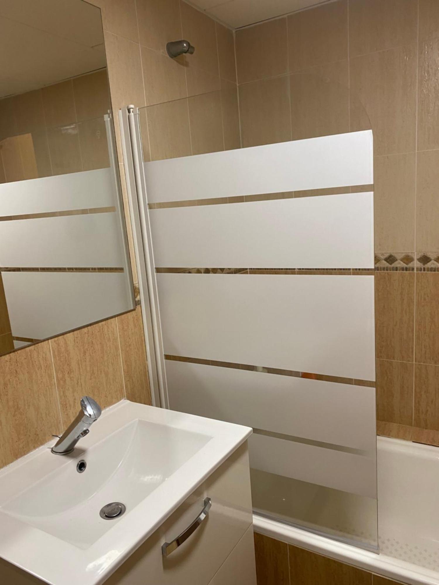 Bajo Con Jardin A Pie De Playa Y Piscina Comunitaria Con Jacuzzi Apartman Playas de Vera Kültér fotó